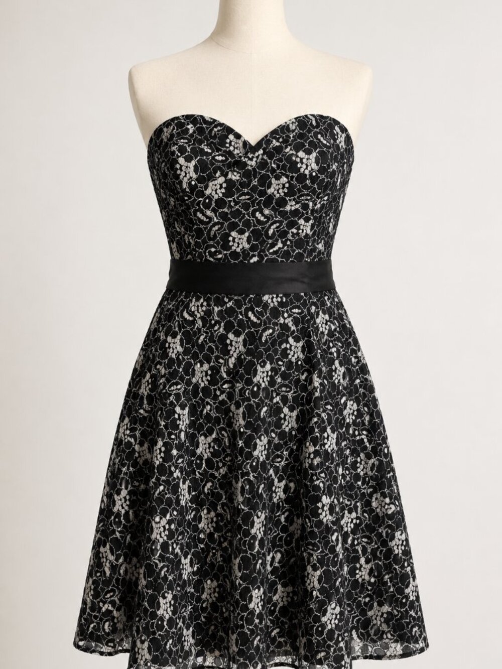 Speechless Juniors 7 Black Lace Sequin Strapless Fit &Flare Cocktail Party Dress